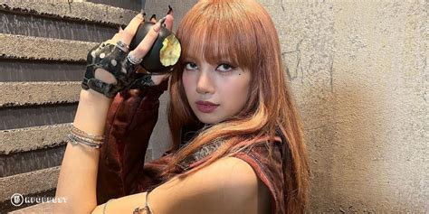 did lisa from blackpink leave